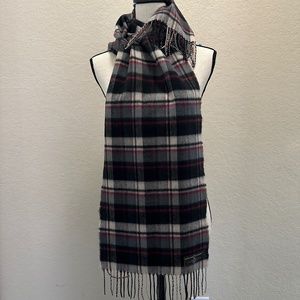 D&Y Softer Than Cashmere  PLAID Fringe Scarf